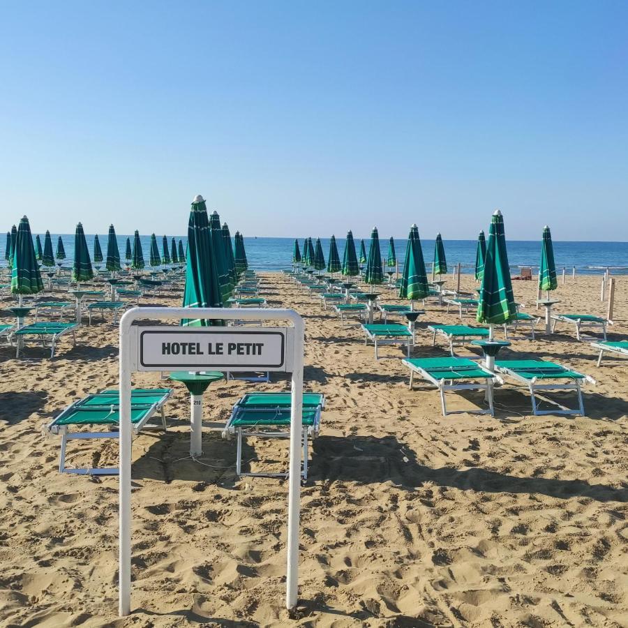 Le Petit Hotel Лідо-ді-Єзоло Екстер'єр фото