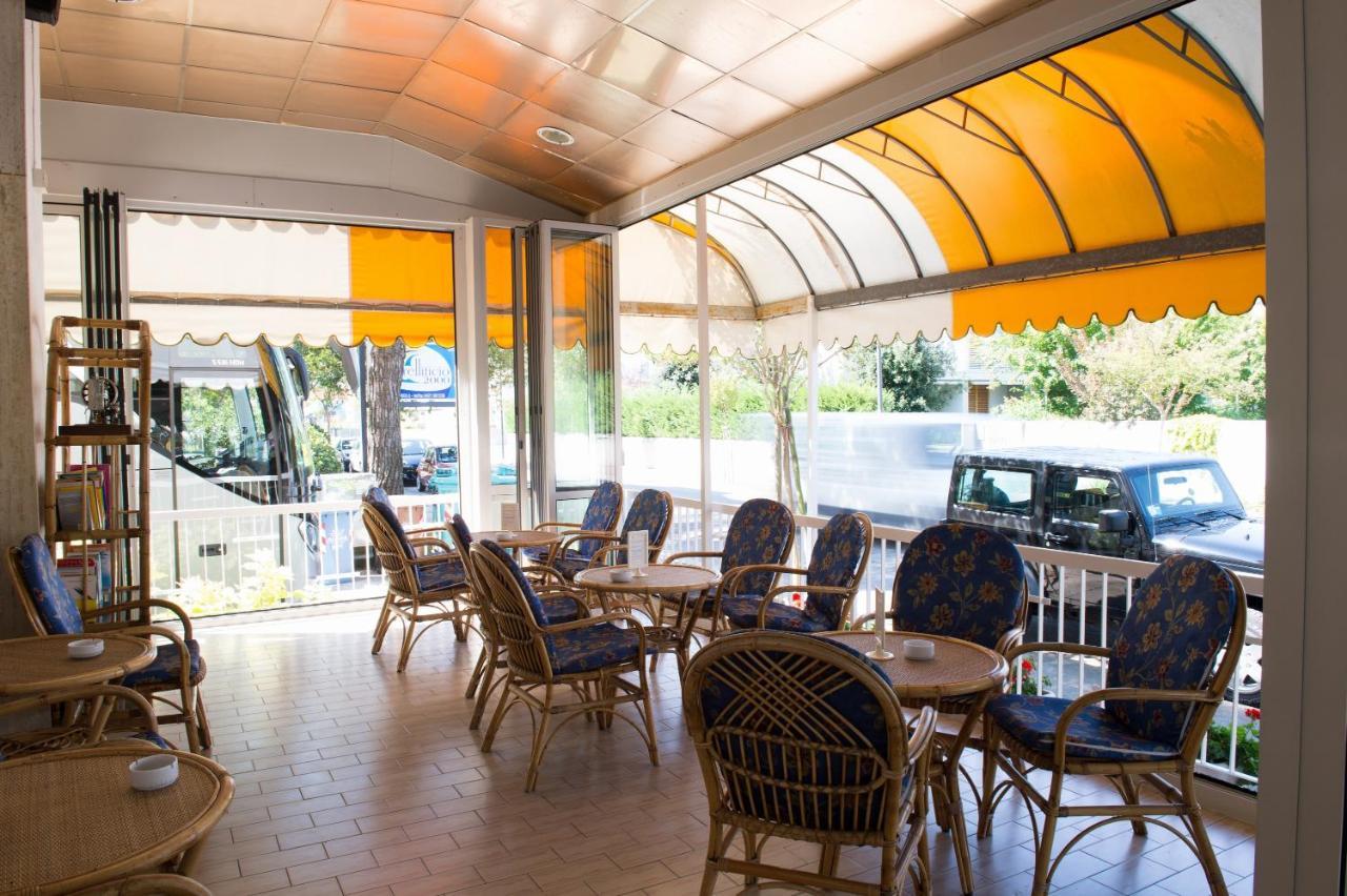Le Petit Hotel Лідо-ді-Єзоло Екстер'єр фото