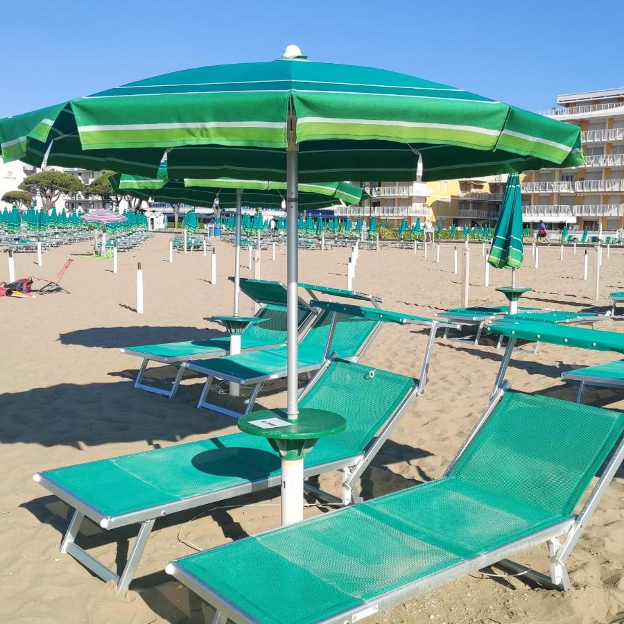 Le Petit Hotel Лідо-ді-Єзоло Екстер'єр фото