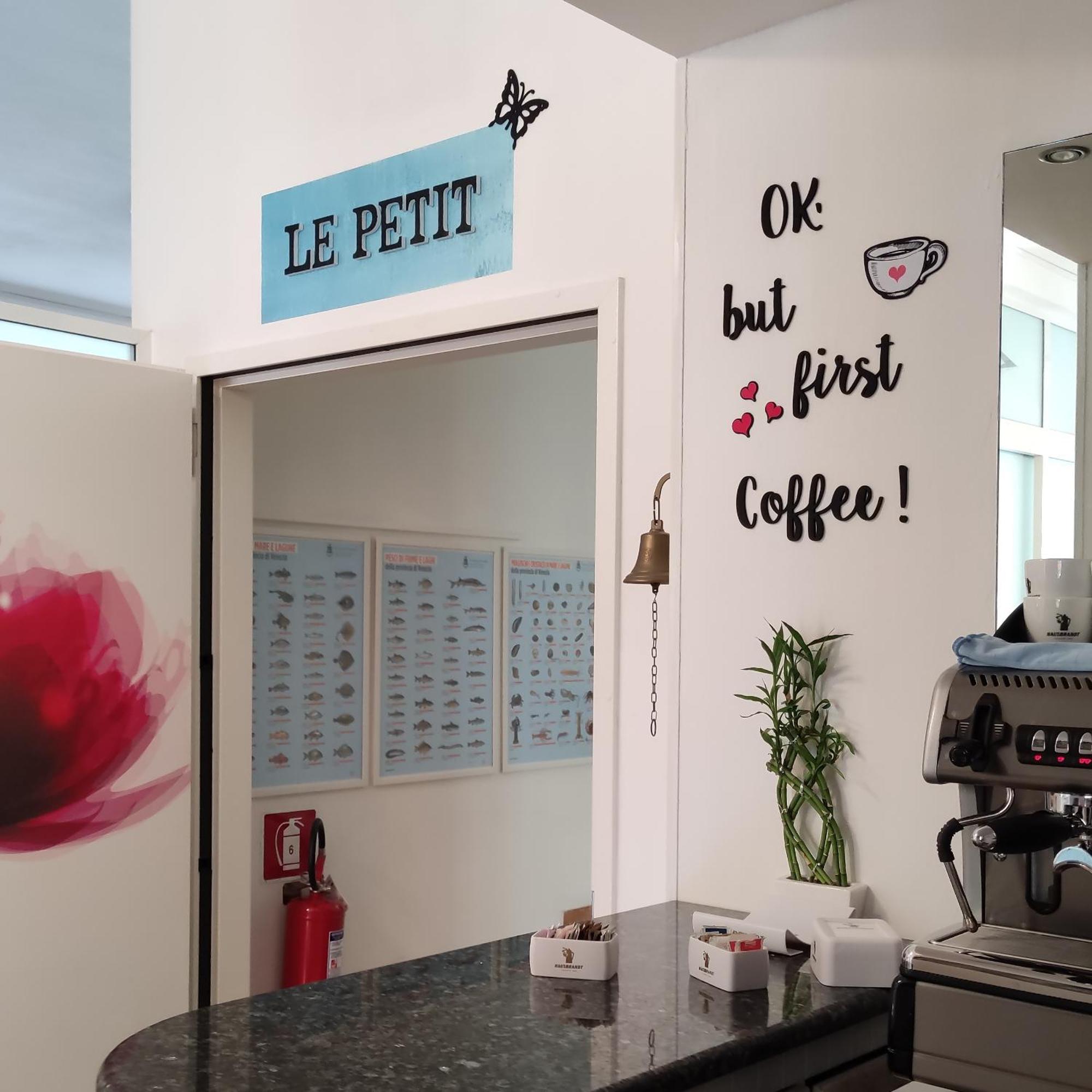 Le Petit Hotel Лідо-ді-Єзоло Екстер'єр фото